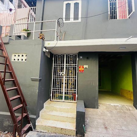 Hostel Kuruku Santhu Colive Pondicherry Exterior photo
